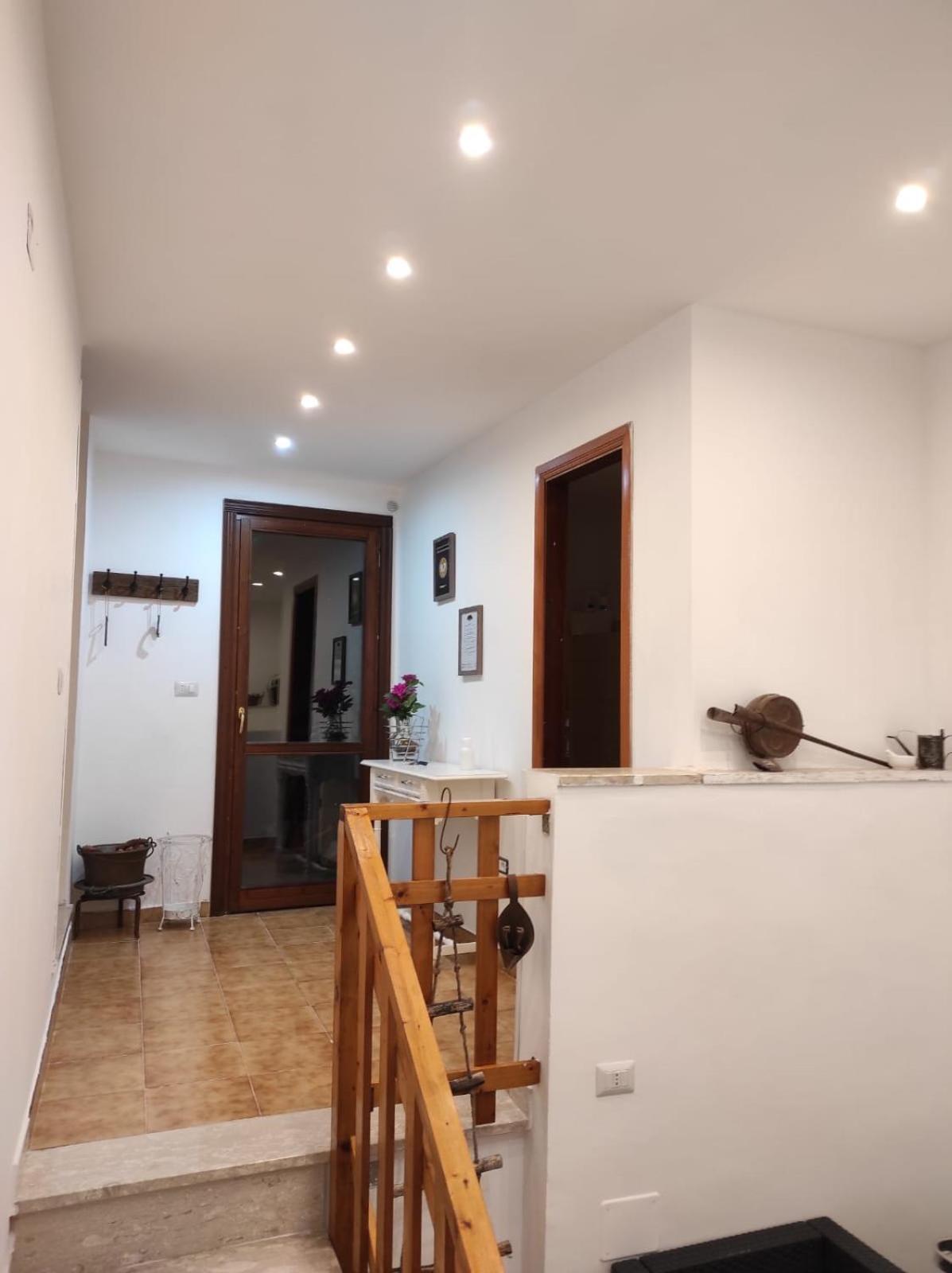 La Mansarda Di Apartment *